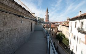Suite Santa Tecla